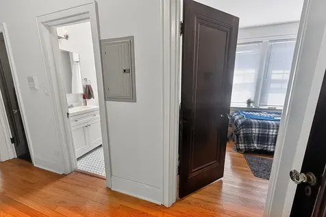 6638 North Glenwood Avenue Chicago IL 60626