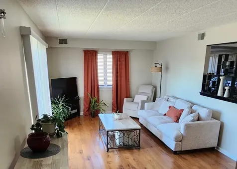 18224 Wentworth Avenue Lansing IL 60438