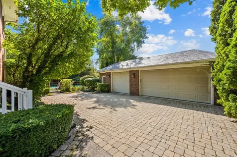 224 Sheridan Road Kenilworth IL 60043