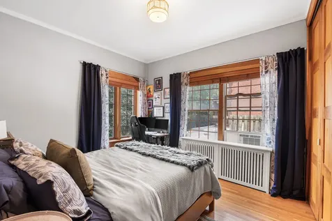 429 West Wellington Avenue Chicago IL 60657