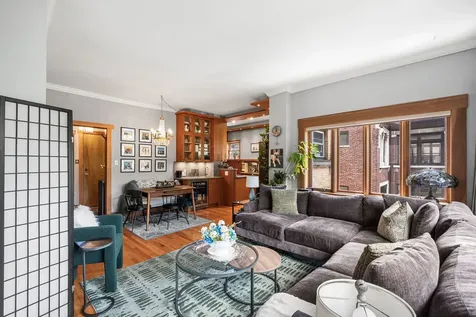429 West Wellington Avenue Chicago IL 60657