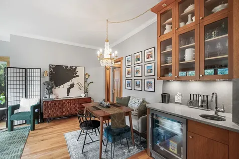429 West Wellington Avenue Chicago IL 60657