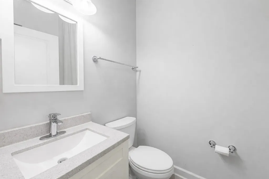 4518 South King Drive Chicago IL 60653