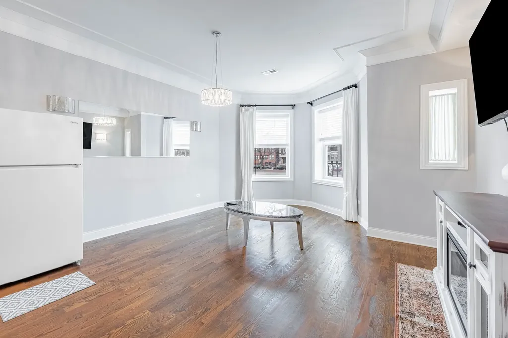4518 South King Drive Chicago IL 60653