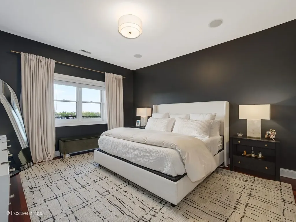 2222 West Belmont Avenue Chicago IL 60618
