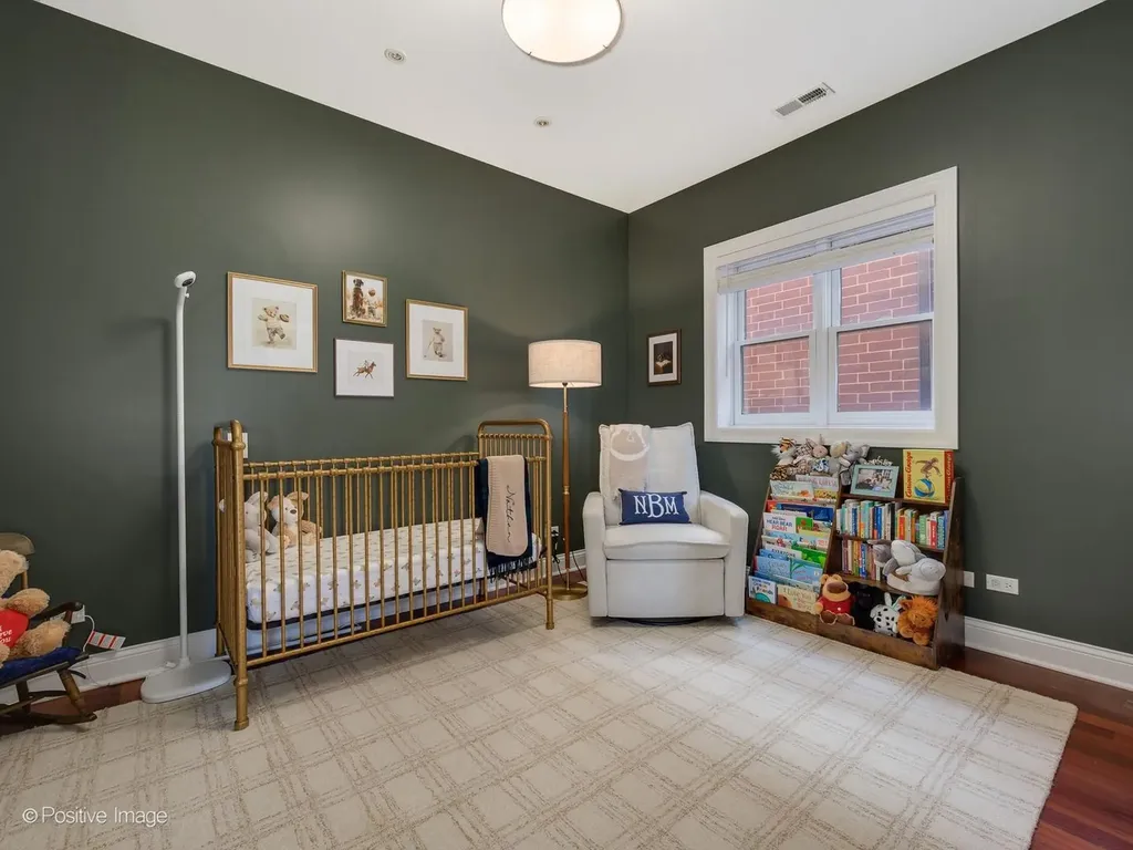 2222 West Belmont Avenue Chicago IL 60618