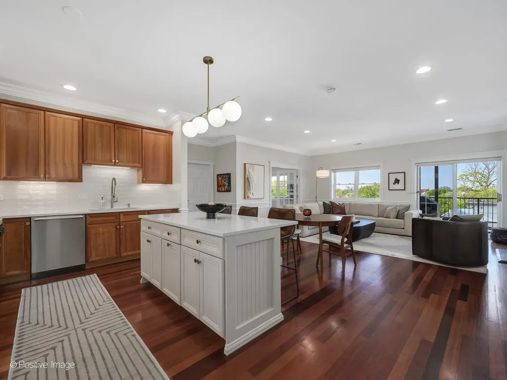 2222 West Belmont Avenue Chicago IL 60618