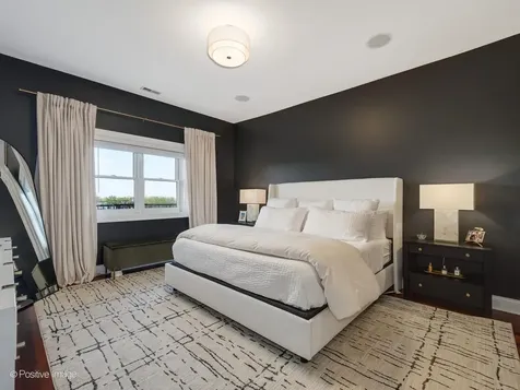 2222 West Belmont Avenue Chicago IL 60618