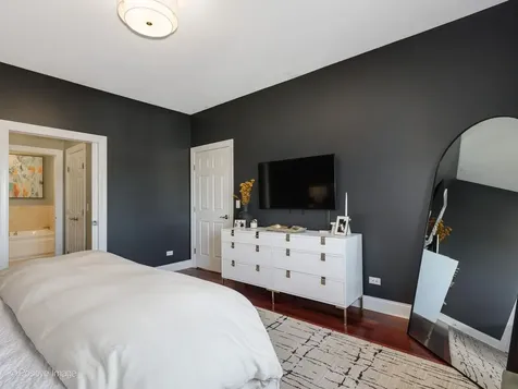 2222 West Belmont Avenue Chicago IL 60618