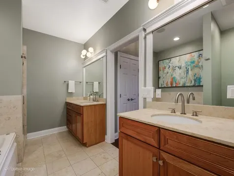 2222 West Belmont Avenue Chicago IL 60618
