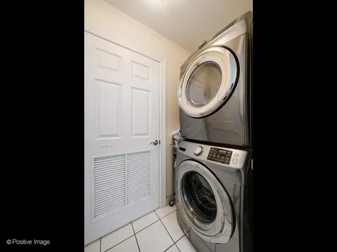 2222 West Belmont Avenue Chicago IL 60618