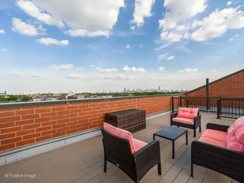 2222 West Belmont Avenue Chicago IL 60618