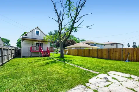 14322 South Blaine Avenue Posen IL 60469