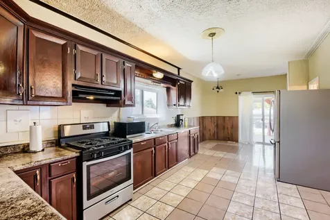 14322 South Blaine Avenue Posen IL 60469