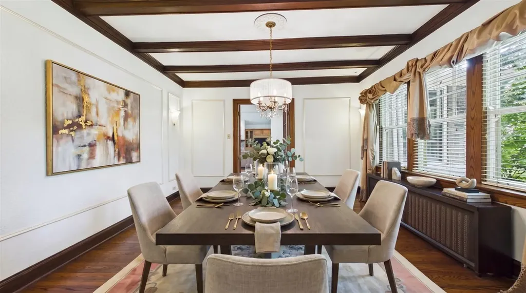 5873 North Forest Glen Avenue Chicago IL 60646