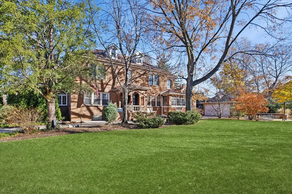 5873 North Forest Glen Avenue Chicago IL 60646