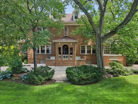 5873 North Forest Glen Avenue Chicago IL 60646