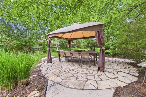 5873 North Forest Glen Avenue Chicago IL 60646
