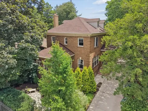 5873 North Forest Glen Avenue Chicago IL 60646