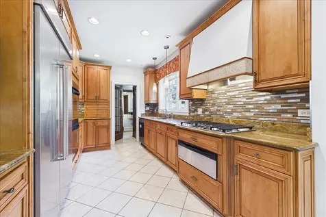 5873 North Forest Glen Avenue Chicago IL 60646