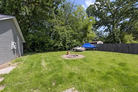 105 Morningside Drive Lakemoor IL 60051