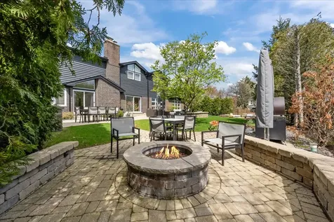 1755 Overland Trail Deerfield IL 60015