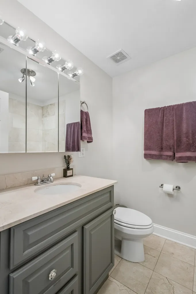 1514 West Pratt Boulevard Chicago IL 60626