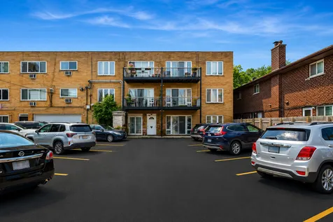 1514 West Pratt Boulevard Chicago IL 60626