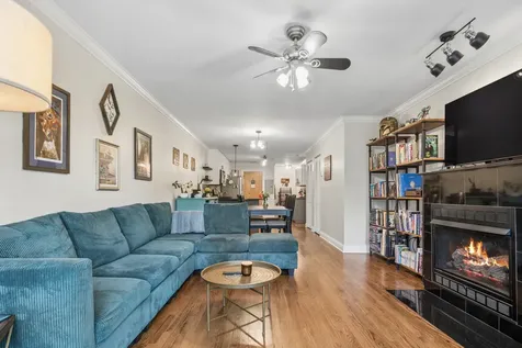 1514 West Pratt Boulevard Chicago IL 60626
