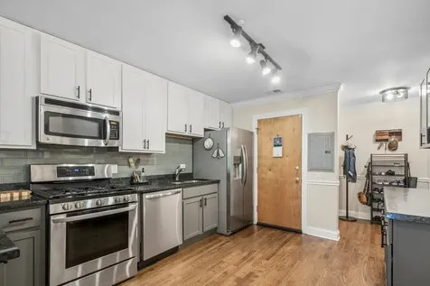 1514 West Pratt Boulevard Chicago IL 60626