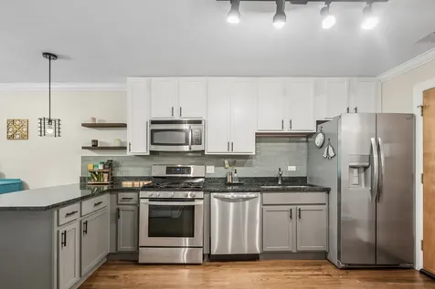 1514 West Pratt Boulevard Chicago IL 60626