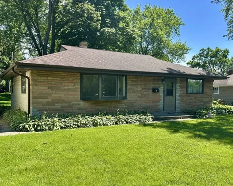 45 Golfview Road Lake Zurich IL 60047