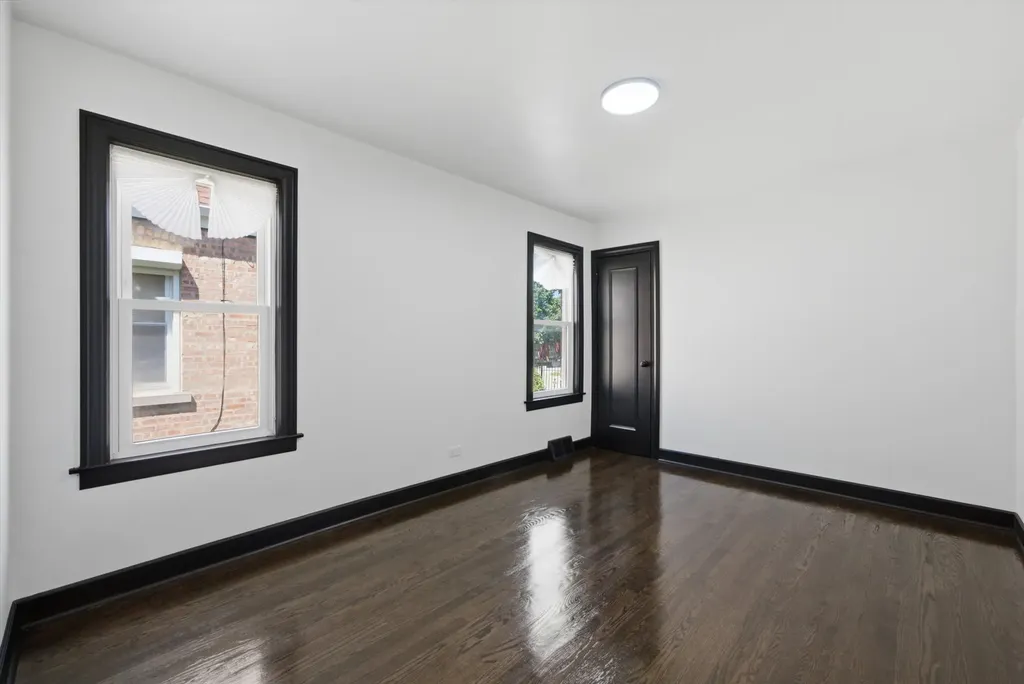 6604 South Rockwell Street Chicago IL 60629