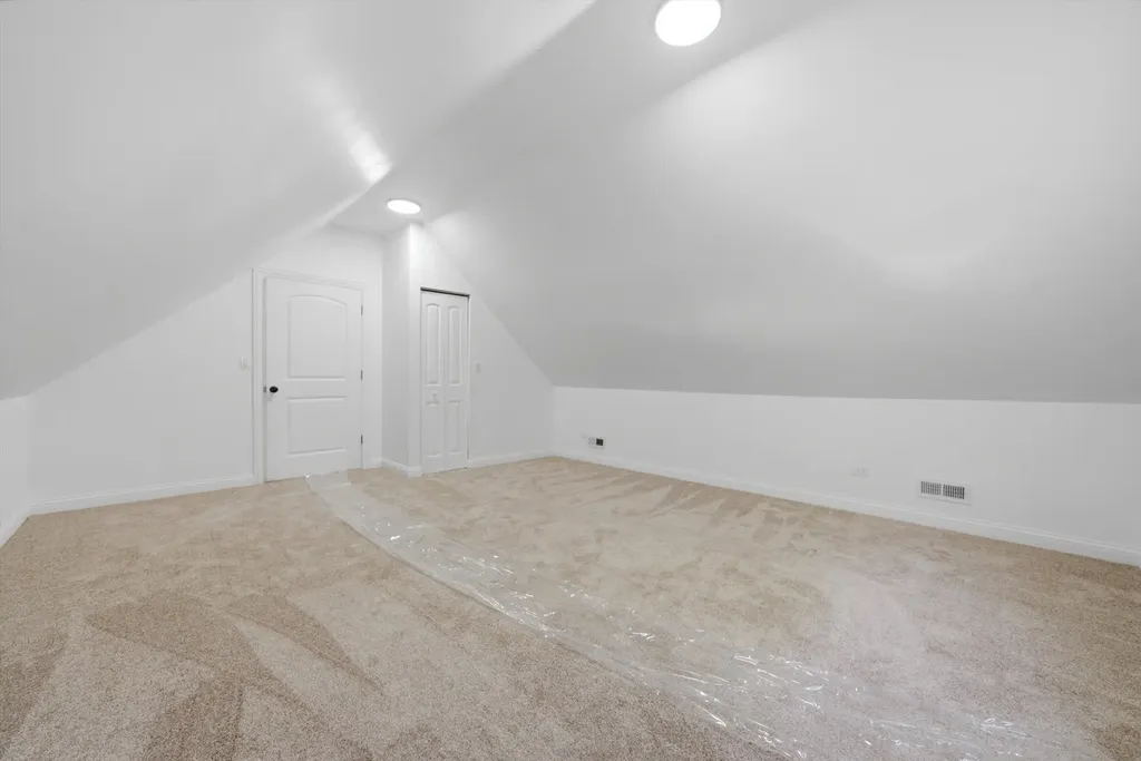 6604 South Rockwell Street Chicago IL 60629
