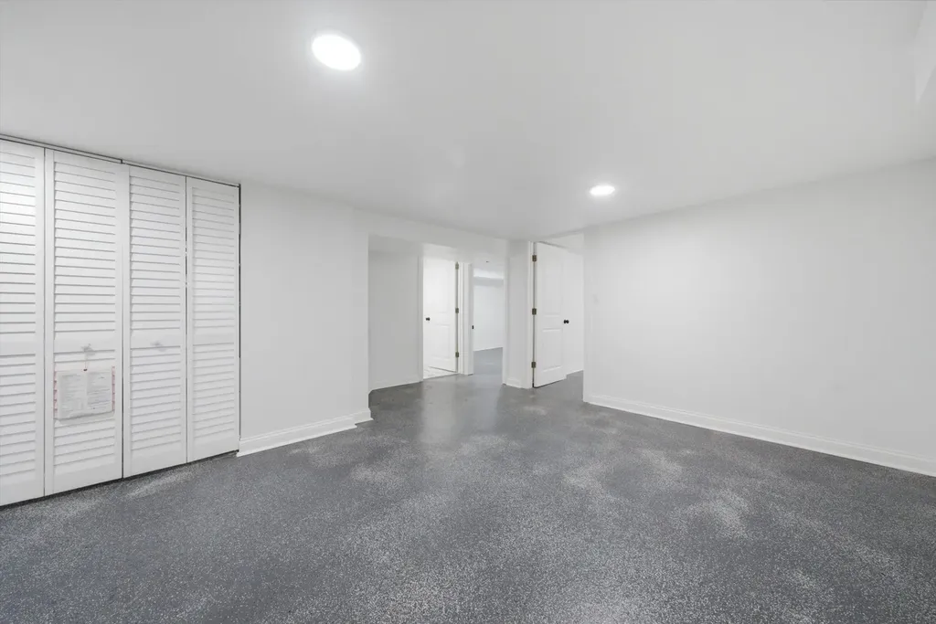 6604 South Rockwell Street Chicago IL 60629