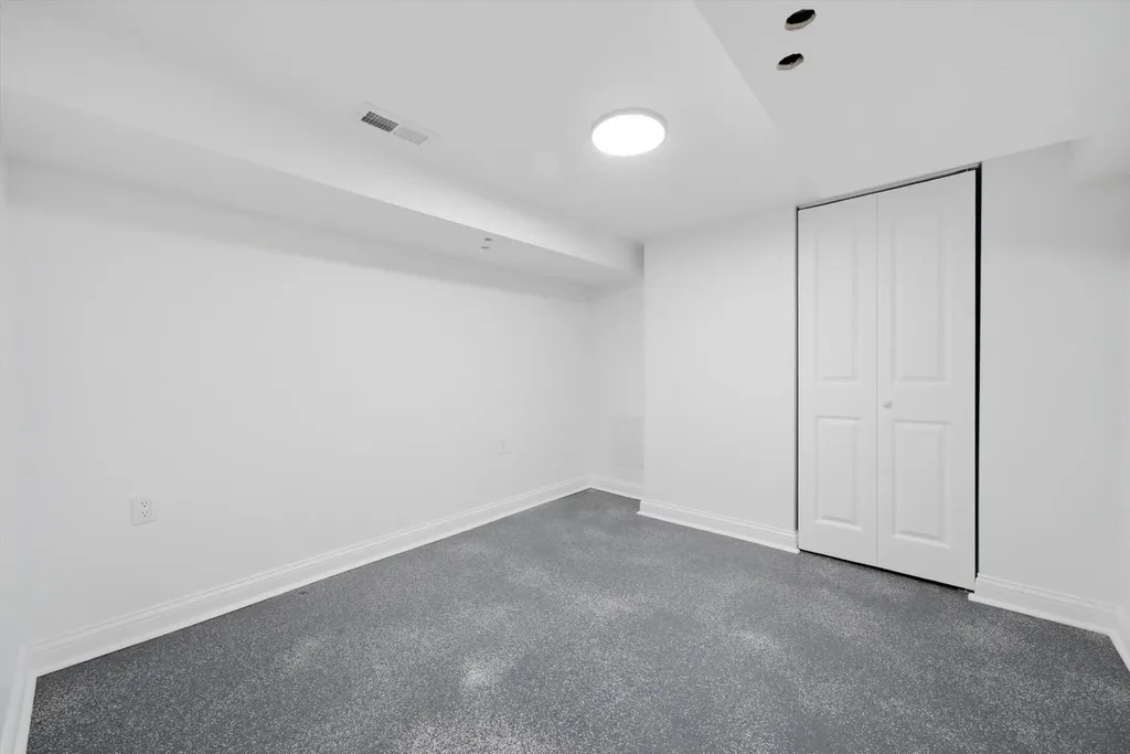 6604 South Rockwell Street Chicago IL 60629