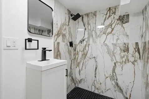 6604 South Rockwell Street Chicago IL 60629