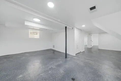 6604 South Rockwell Street Chicago IL 60629