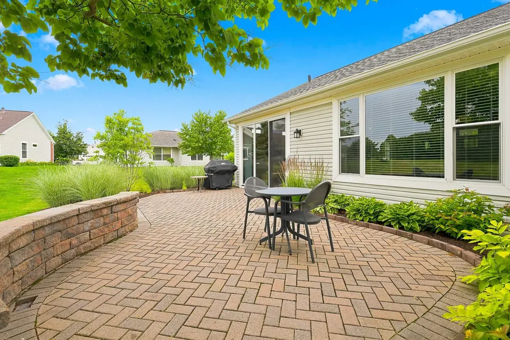 12604 Golf View Drive Huntley IL 60142