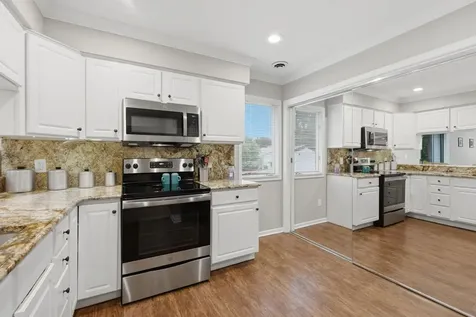 5812 36TH Avenue Court Moline IL 61265
