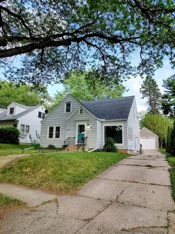 1826 Ohio Parkway Rockford IL 61108