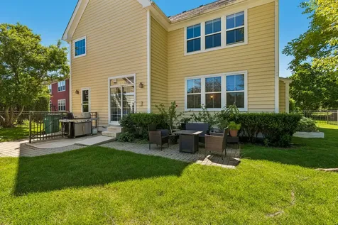 152 Ranney Avenue Vernon Hills IL 60061