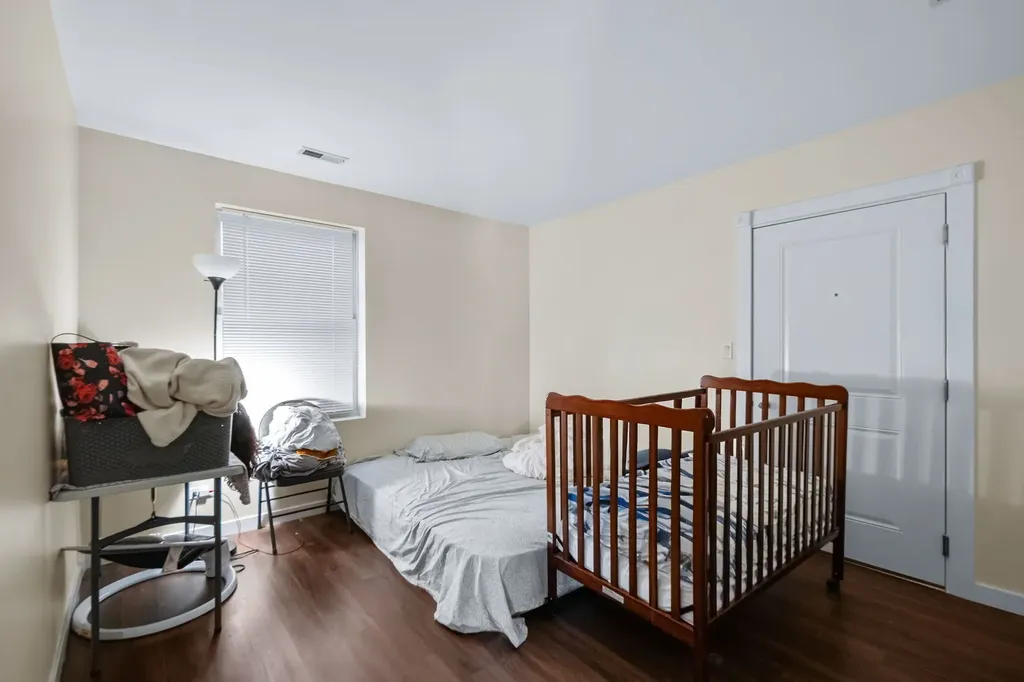7441 North Rogers Avenue Chicago IL 60626