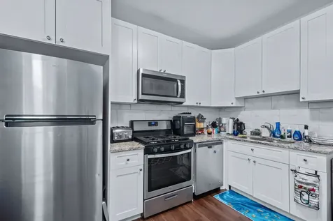 7441 North Rogers Avenue Chicago IL 60626