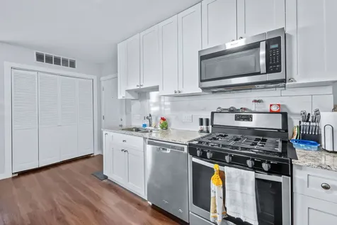 7441 North Rogers Avenue Chicago IL 60626