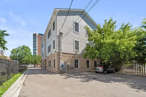 7441 North Rogers Avenue Chicago IL 60626