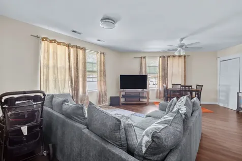 7441 North Rogers Avenue Chicago IL 60626