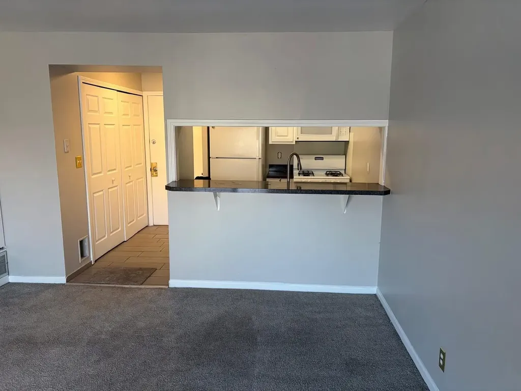 1855 Tall Oaks Drive Aurora IL 60505