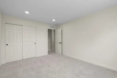 2819 Sweet Clover Way Wauconda IL 60084
