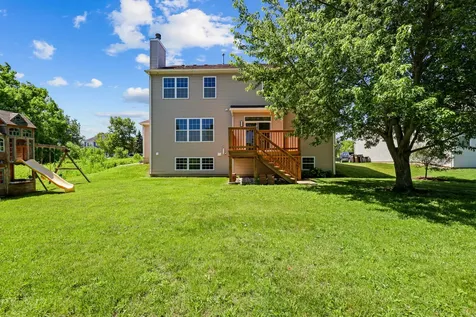 2819 Sweet Clover Way Wauconda IL 60084
